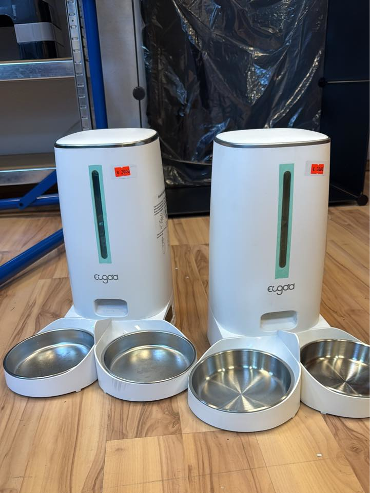 Futterautomat für Hund und Katze